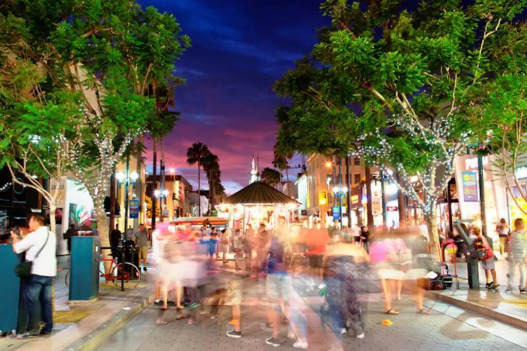 Appartement Lovely On The Promenade! Free Parking Los Angeles